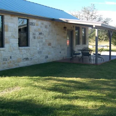 Breezy Hills Cottages - Moonlight Cottage-3